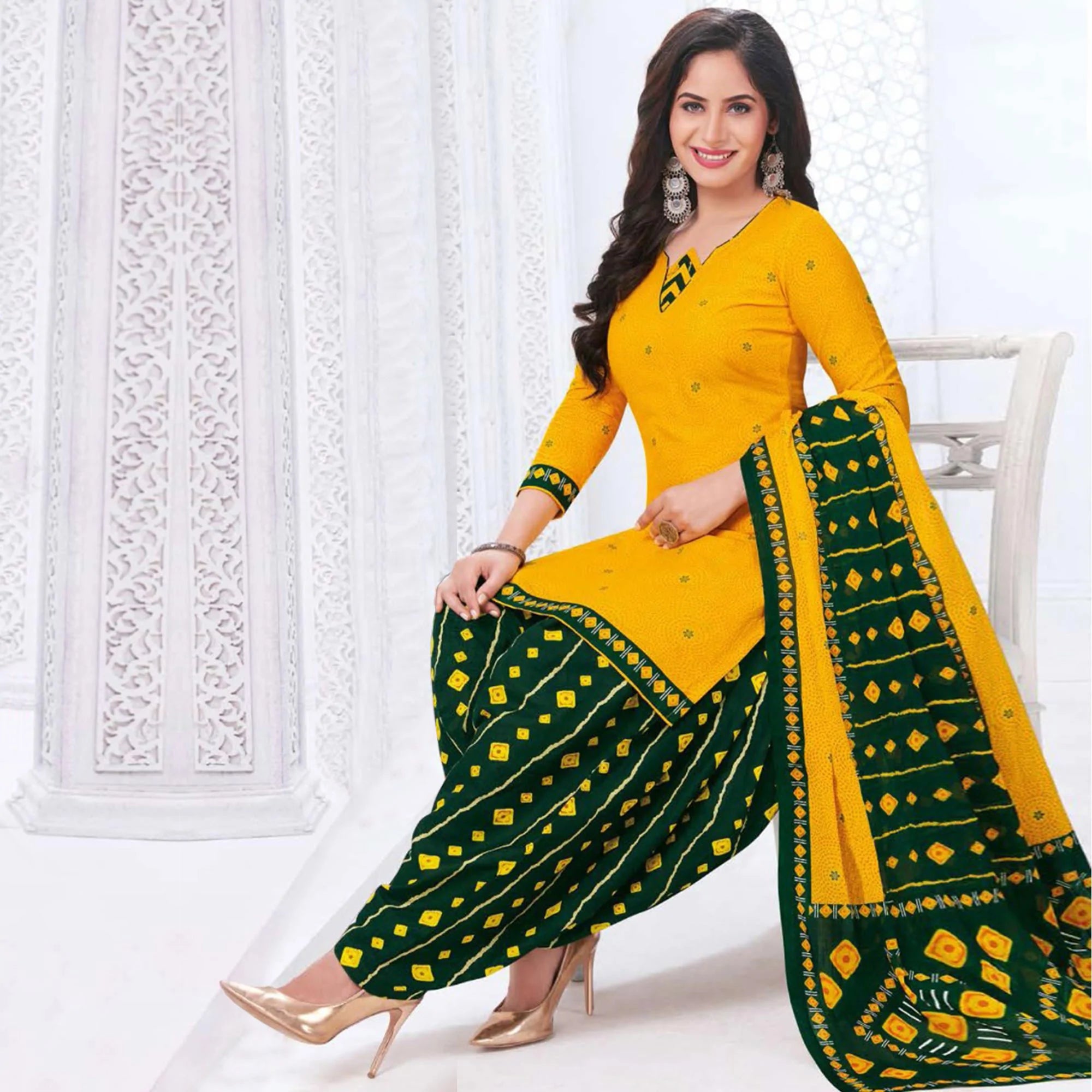 Modern Punjabi Sharara Suit Pics For Sisters | Traditional indian outfits,  Georgette dress, Sharara suit